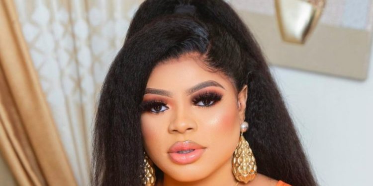 Drama as Bobrisky throws bottle at James Brown, Papaya Ex during housewarming party