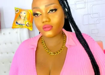 How to know fake boobs from real ones – Unpredictable Sexy Chick