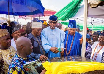 Abiodun commissions Arepo-Journalists Estate Road