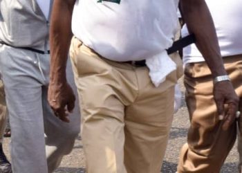BBHS 100 years: Obasanjo shakes Abeokuta metropolis with 18km walk, acts Senior Prefect (Video)