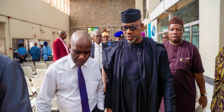 Abiodun engages CBN, Bankers Committe over cash scarcity