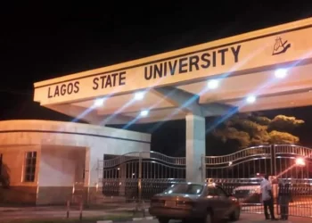 Naira scarcity: Lagos varsity worker slumps, dies on bank queue