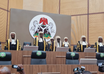 16 states challenge naira redesign policy at supreme court