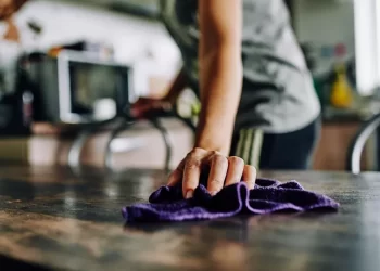 Court Orders Woman’s Ex-Husband to Pay Her $215K for 25 Years of Housework During Their Marriage