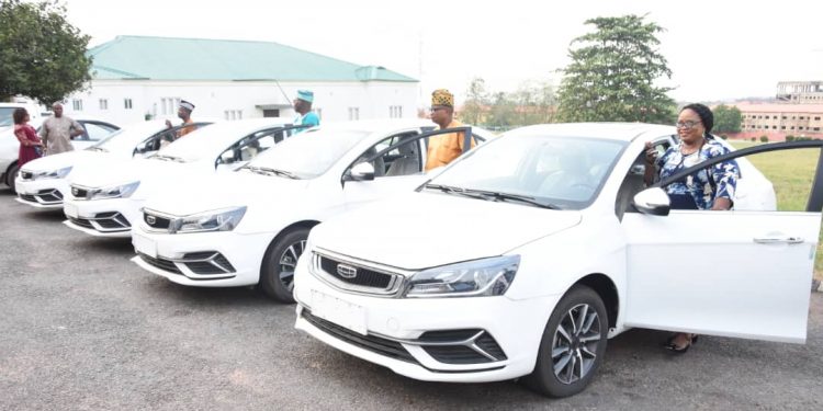 GOV. ABIODUN PRESENTS OFFICIAL CARS TO PRINCIPALS-GENERAL