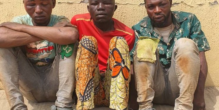 Police arrest three suspected armed robbers in Ogun