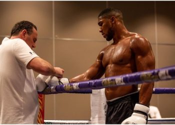 Anthony Joshua Defeats Jermaine Franklin, Regrets Knockout Failure