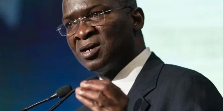 We’ll award contracts, borrow till May 28 midnight – FG