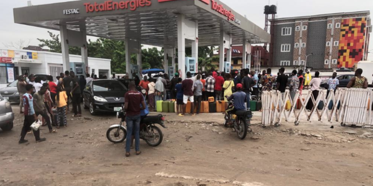Queues return to Abeokuta, Lagos, and Abuja after Tinubu’s petrol subsidy removal speech