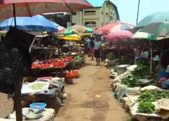 Pandemonium in Imo market as woman disappears with 7-month-old baby