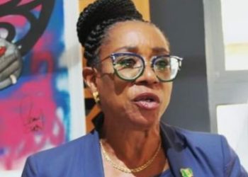 Police probe alleged poisoning of tourism minister