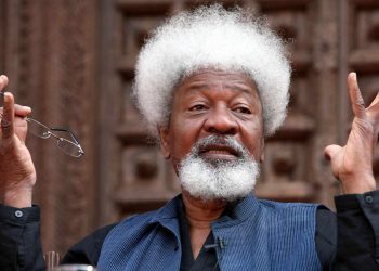 Soyinka challenges critics disputing his academic records to provide evidence in 30 days