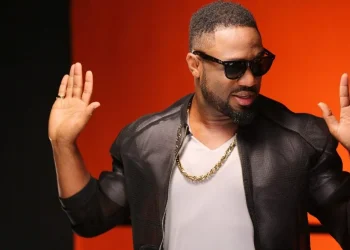 ‘We all fight our battles silently’ – Singer Praiz reacts to Oladips’ death