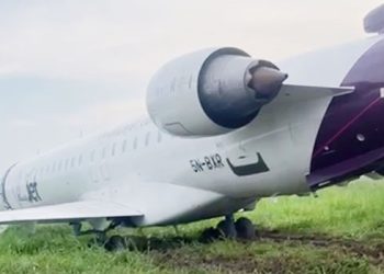 62 Passengers Escape Death As Aircraft Skids Off Runway In Rivers