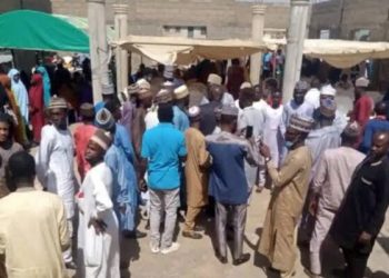 Shi’ites attend Christmas service in Zaria, present gifts to church