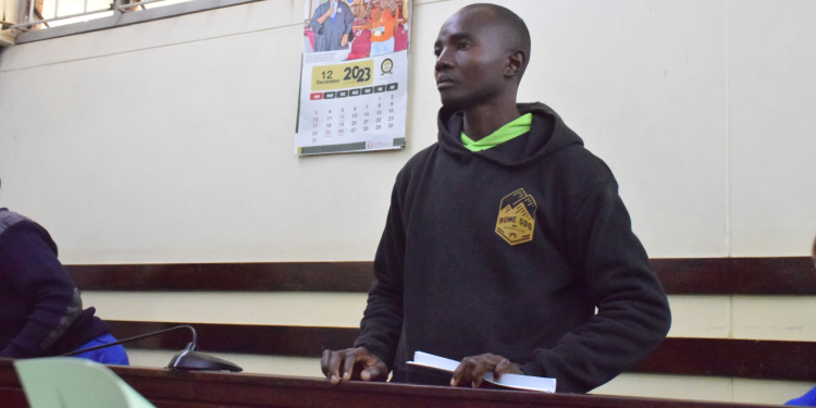 Man attacks his ex-girlfriend with screwdrivers for refusing to give him food