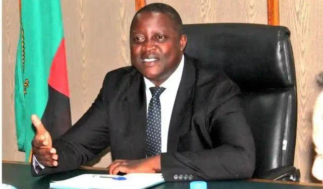 Zambian minister resigns after he was caught on video receiving cash bribes from Chinese businessmen (video)
