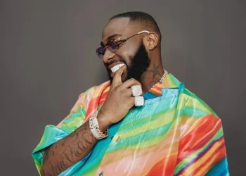 ‘Having money boring’ – Davido laments