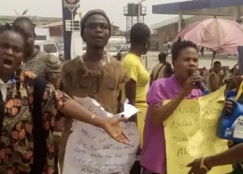 Nigerians protest in Lagos over high cost of living