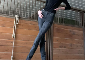 Woman with world’s longest legs reveals dating struggles