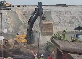 Lagos-Calabar Coastal Road: FG Pledges Compensation As Demolition Of Structures Begins