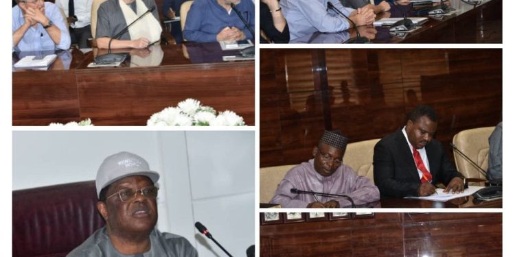 FG Gives Ultimatum To Contractors To Sign Reviewed Contract Or Face Job Termination