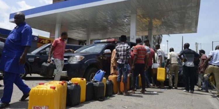 Fuel Hits N1,000 Per Litre As Scarcity Bites Harder In Kaduna