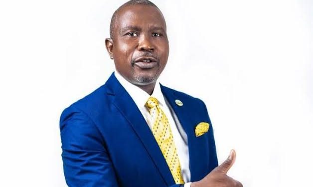 I will continue to serve my people with humility, dedication, Ogun Senator Shuaib Salisu Reacts To Viral Video Of Security Aides Pushing A Young Man
