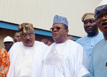 FG to design 70% of Nigerian roads on concrete — Umahi