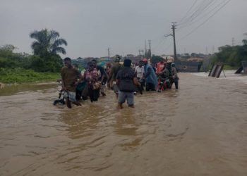 Lagos Blows Hot Over Flood, Says ‘Many Structures Will Go Down’