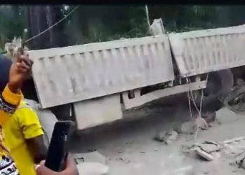 5 d!e as trailer crashes into Anambra market
