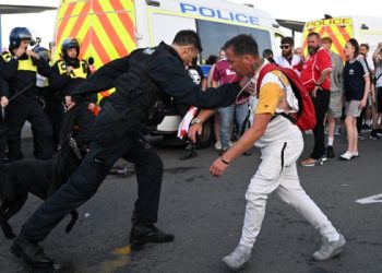 UK PM To Hold Emergency Meeting Over Far-Right Riots