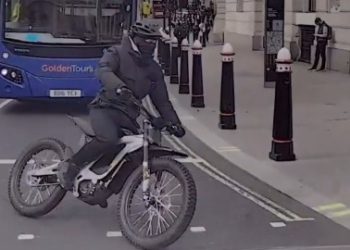 More than 200 smartphones snatched on UK streets every day, new figures show