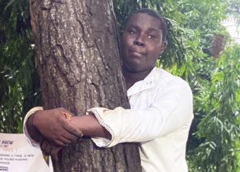 Ghanaian journalist hugs tree for over 24 hours to set new world Record