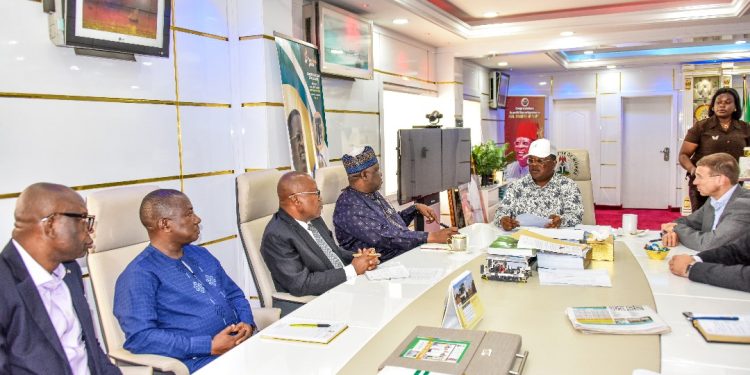 Umahi Charges Julius Berger To Accept, FG Approved N740bn For Completion Of Rehabilitation Of 82KM Section 11 Abuja -Kaduna-Zara-Kano Road