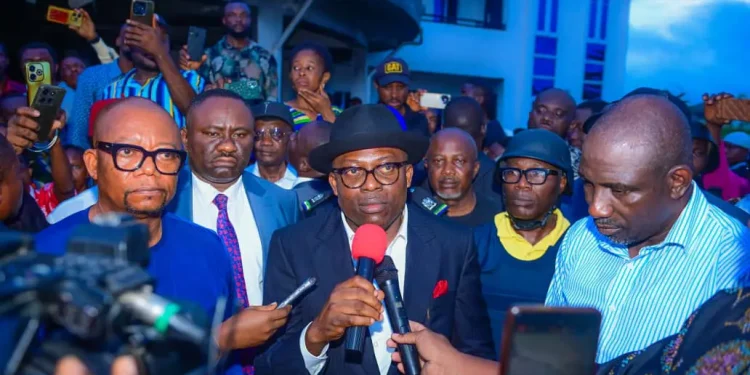 Arson: Fubara visits Ikwerre LG secretariat, condemns attack