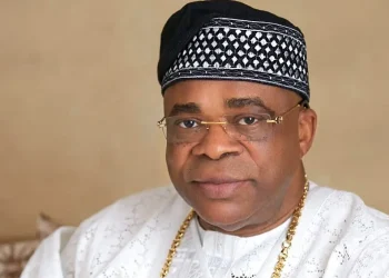 Adeleke presents staff of office to new Owa Obokun