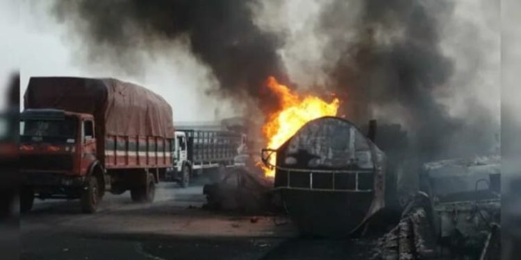 Scores die as petrol tanker explodes in Enugu