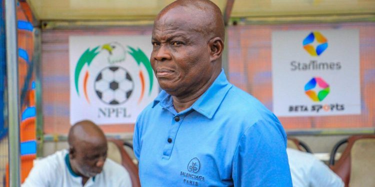 Shooting Stars Coach, Ogunbote woos fans