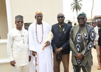 Ogun Amotekun: Ologere Donates Security Post, As Gov Abiodun Charges Stakeholders To Emulate Monarch