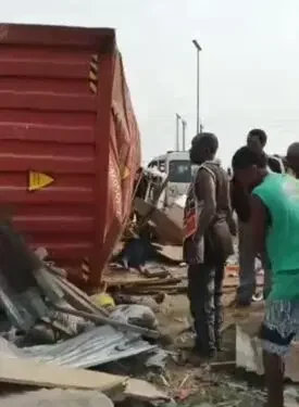 Many feared dead as truck crashes into shuttle bus in Anambra