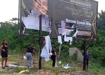 Rivers crisis: Angry Protesters destroy Wike’s billboards