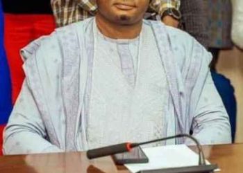 Sen. Nwebonyi distributes Farm inputs to 2,000 farmers in Ebonyi