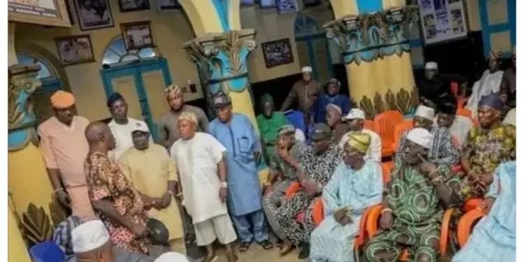 Lagos monarch sacks six chiefs for attending Labour Party campaign