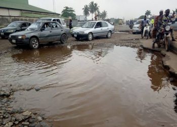 The Broken Streets That Make Big Roads Useless