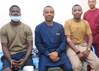 Chief Of Air Staff Visits Pilots Who Ejected Before Jet Crash