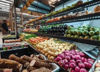 Staple food prices drop, cooking oils rise in January