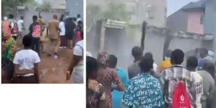 Pastor asks members to pull down church fence during service as ‘wall of jericho’ prayer