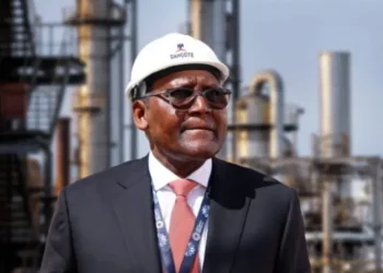 Dangote Refinery raises petrol price from N774 to N874